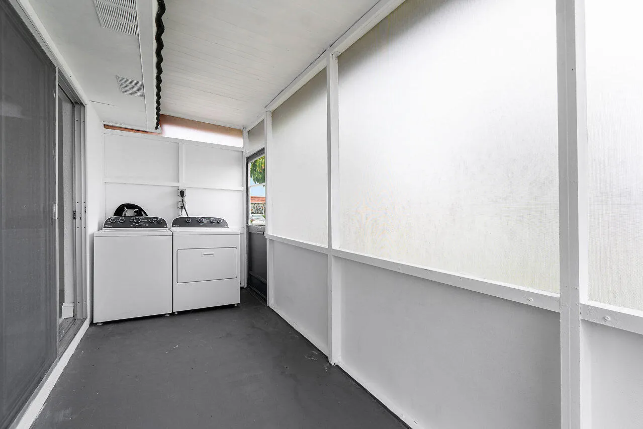 021-143SevilleWay-DelrayBeach-FL-small