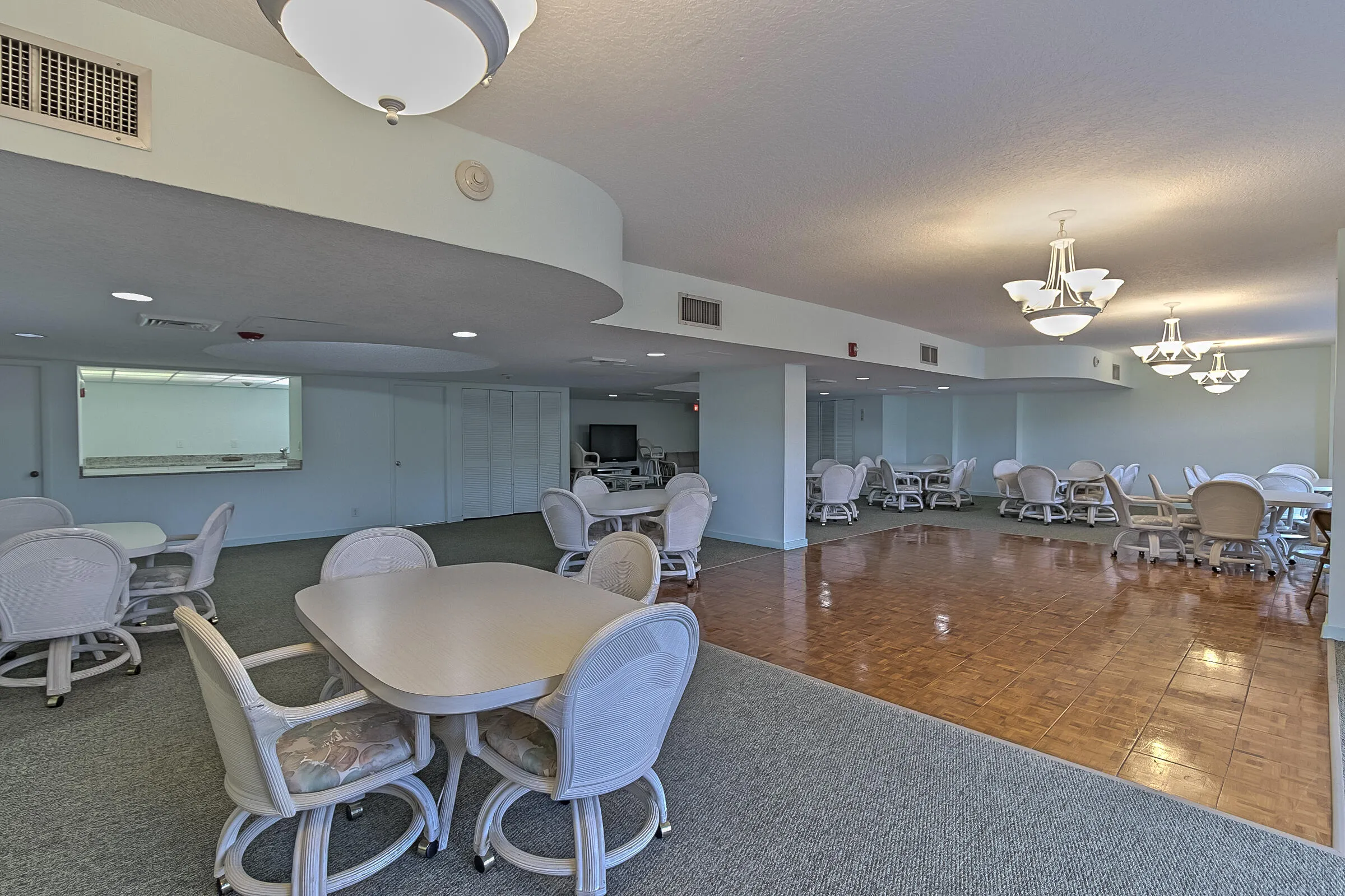 silver thatch amenities (7)