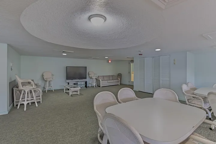 silver thatch amenities (6)