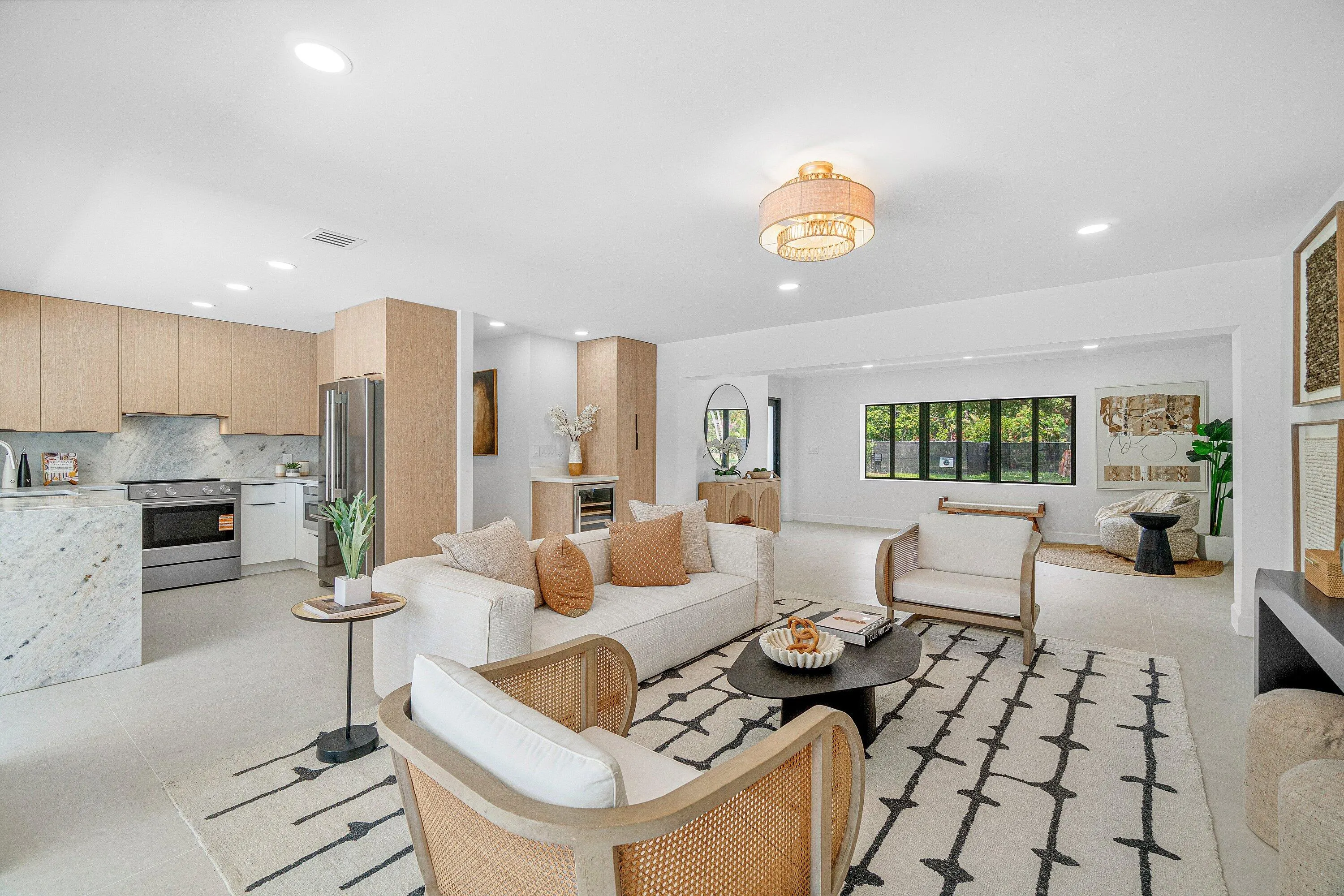011-2708Northeast1stAvenue-WiltonManors-