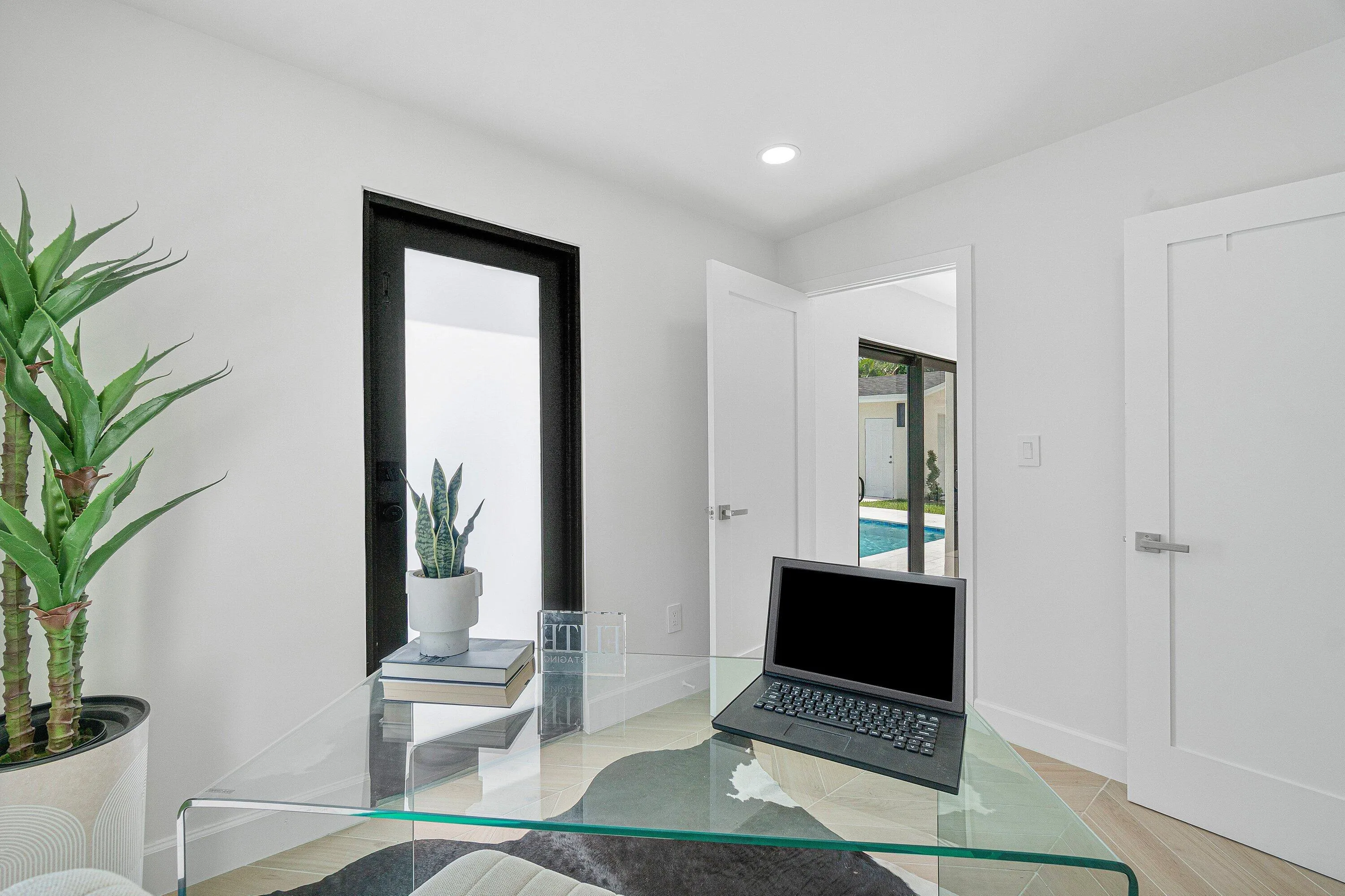 047-2708Northeast1stAvenue-WiltonManors-