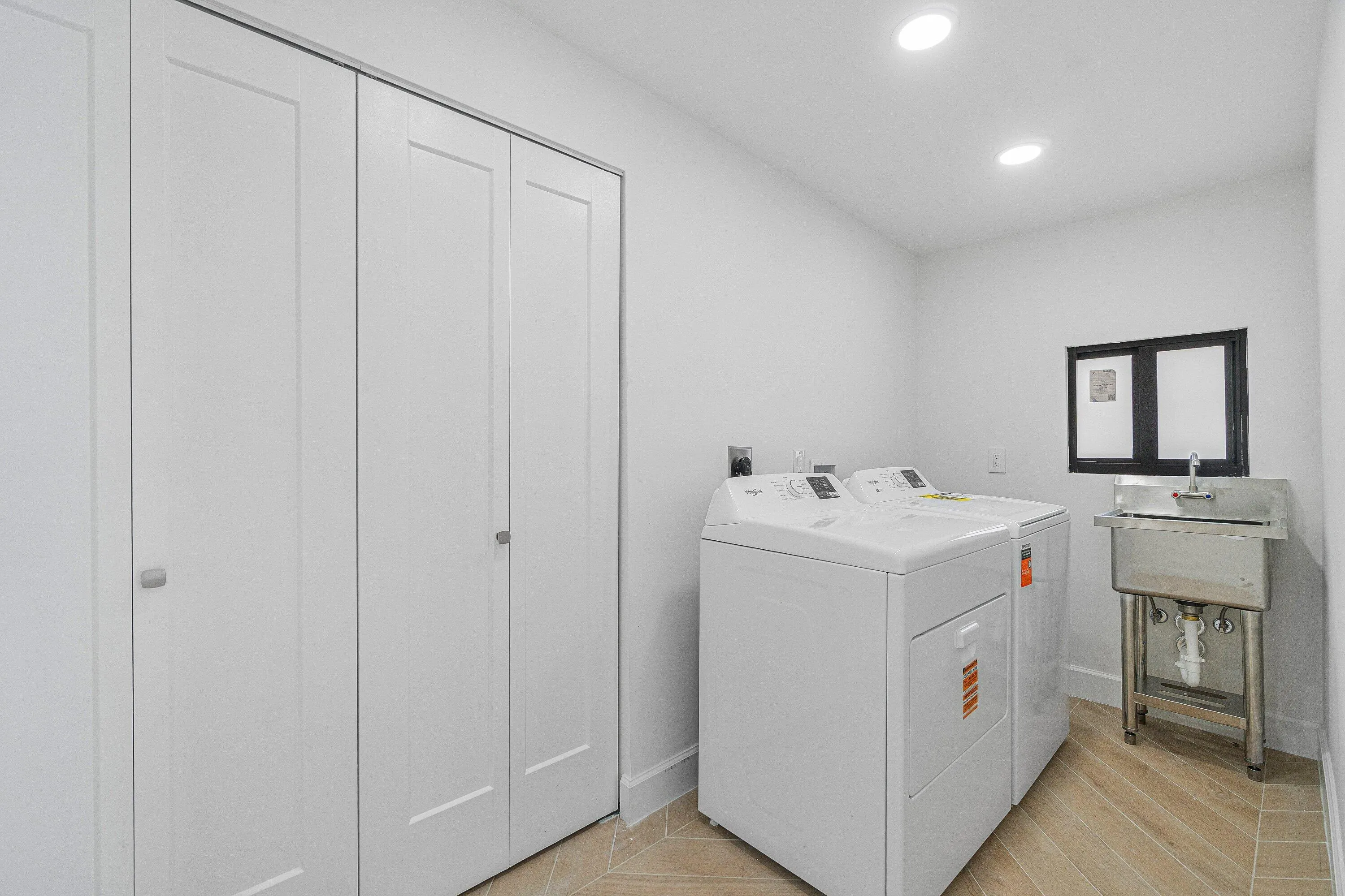 050-2708Northeast1stAvenue-WiltonManors-
