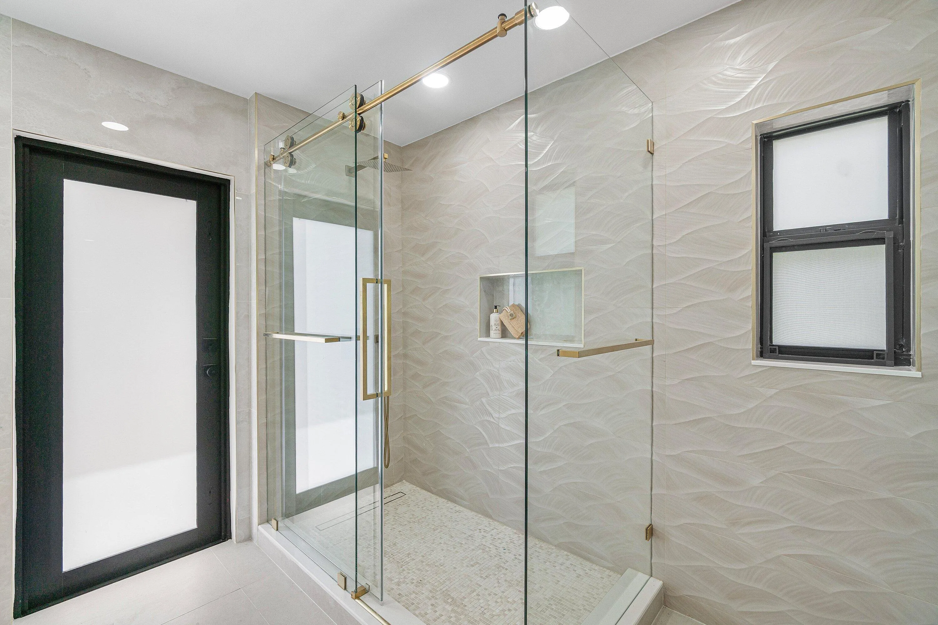 028-2708Northeast1stAvenue-WiltonManors-