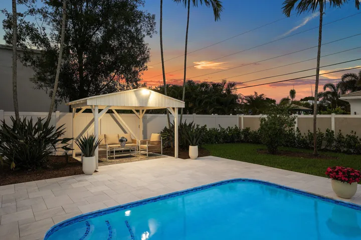 077-2708Northeast1stAvenue-WiltonManors-