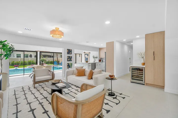 009-2708Northeast1stAvenue-WiltonManors-