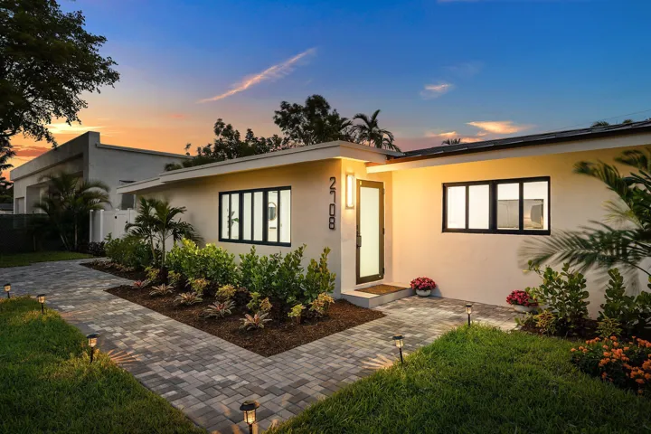 075-2708Northeast1stAvenue-WiltonManors-