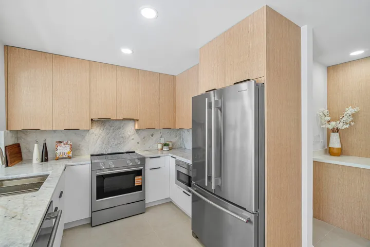 013-2708Northeast1stAvenue-WiltonManors-