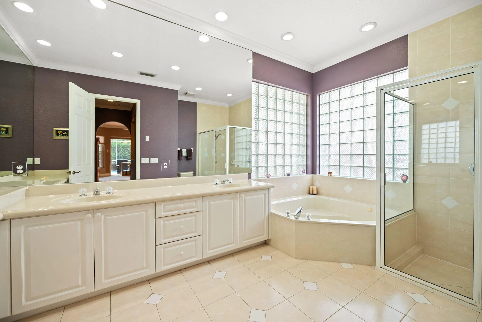 17-web-or-mls-77-nw-108th-way