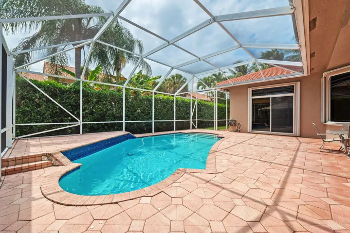 27-web-or-mls-77-nw-108th-way