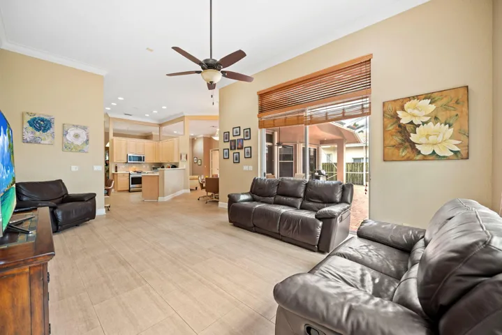 10-web-or-mls-77-nw-108th-way