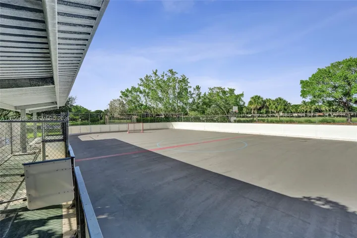 SPORTS COURTS
