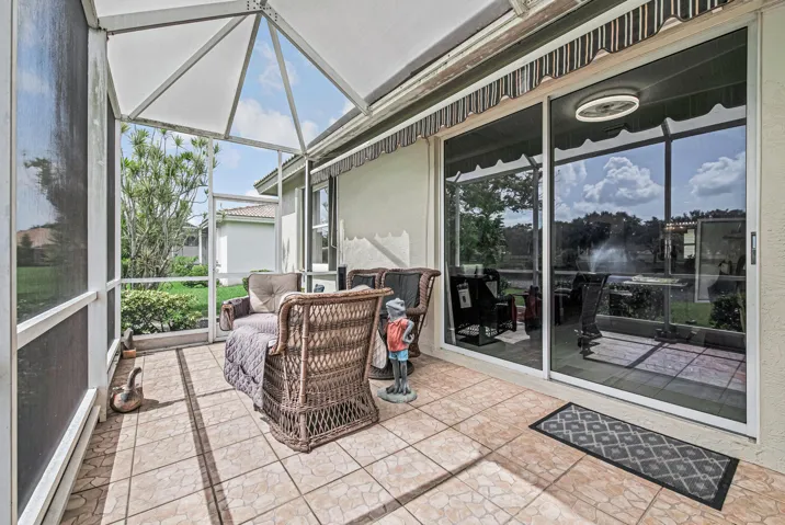 Retractable Awning!