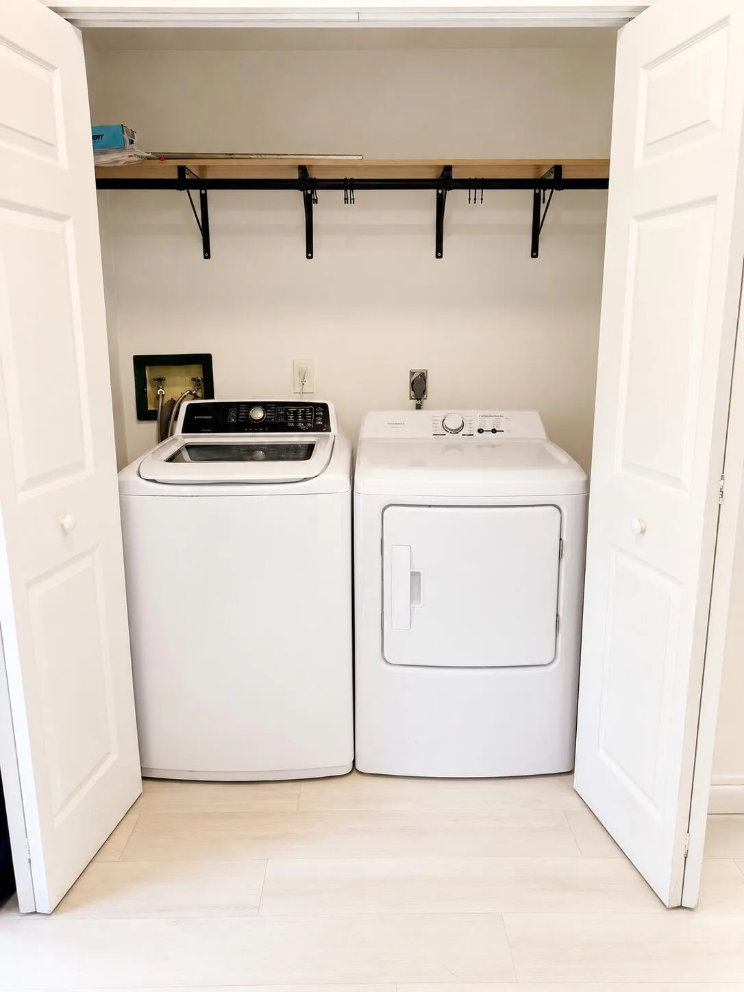Laundry - Full Size