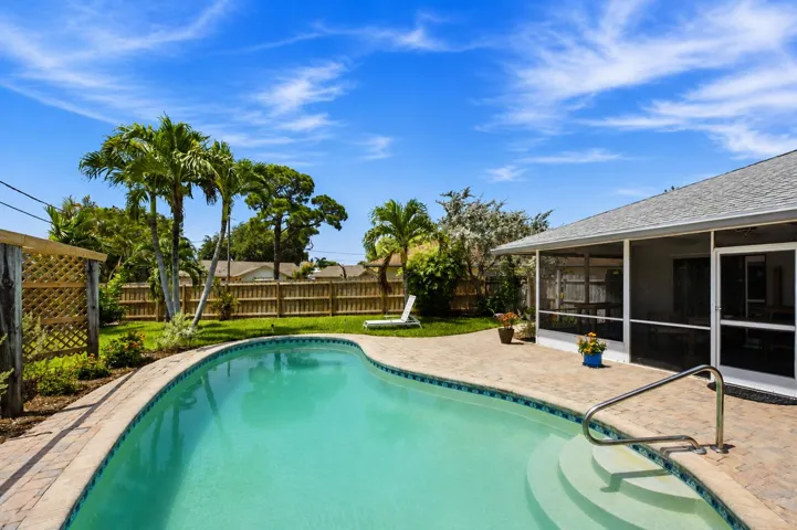 Custom Pool