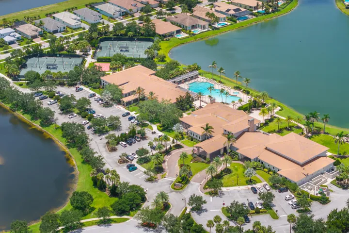 Aerial View Clubhouse