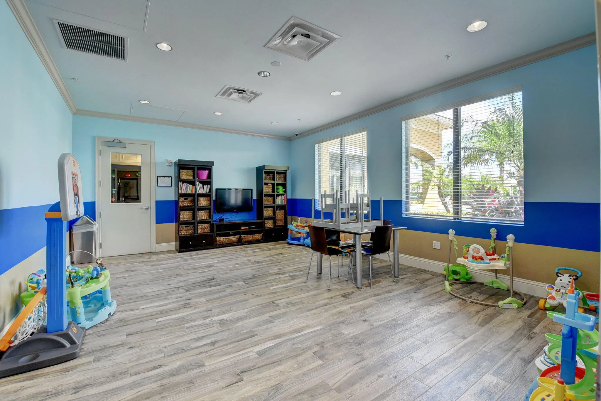 70-web-or-mls-Canyon Trails (9)