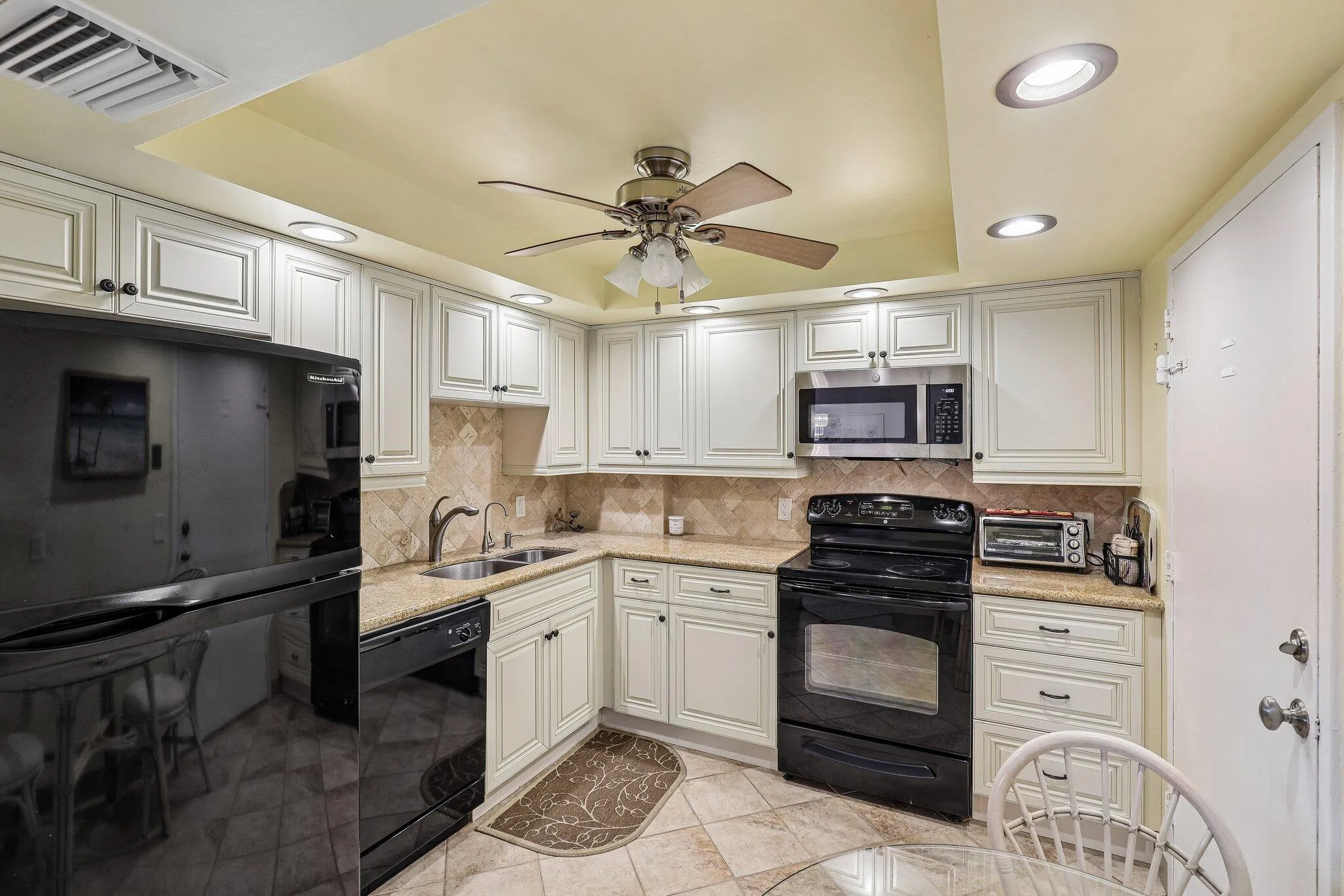 11-web-or-mls-S Ocean Blvd 3L-S1507-011