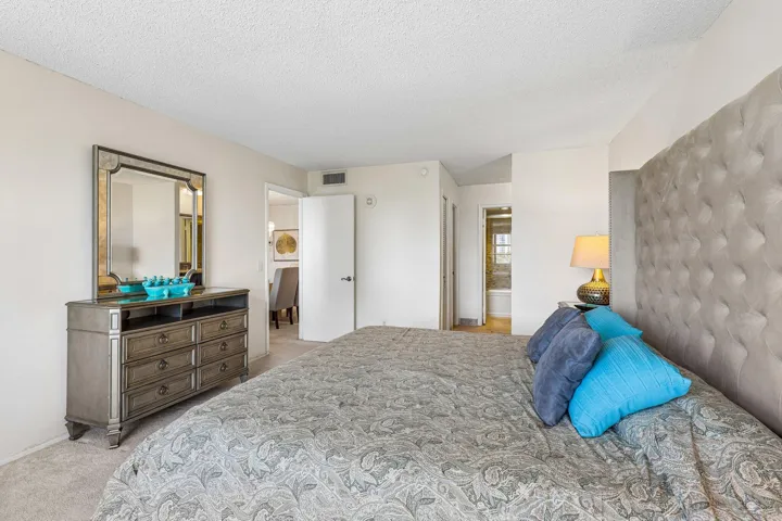 19-web-or-mls-S Ocean Blvd 3L-S1507-019