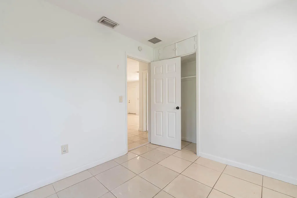 20240704-314 E Gateway Blvd-0014