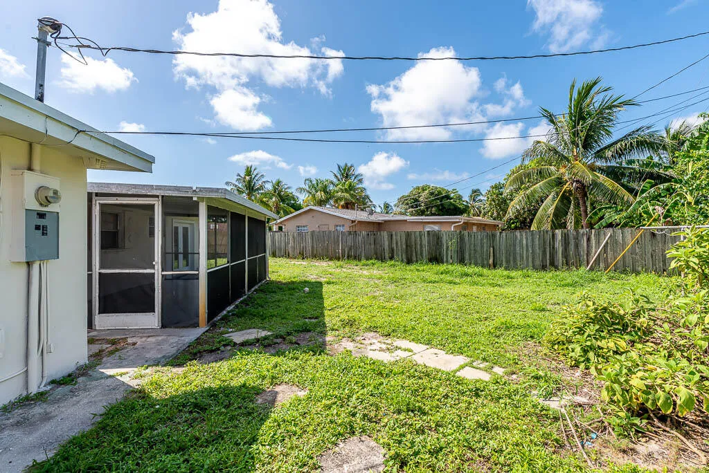 20240704-314 E Gateway Blvd-0009