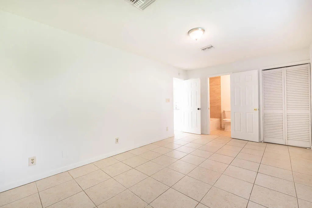 20240704-314 E Gateway Blvd-0022