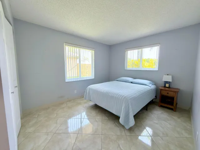 Guest bedroom 1