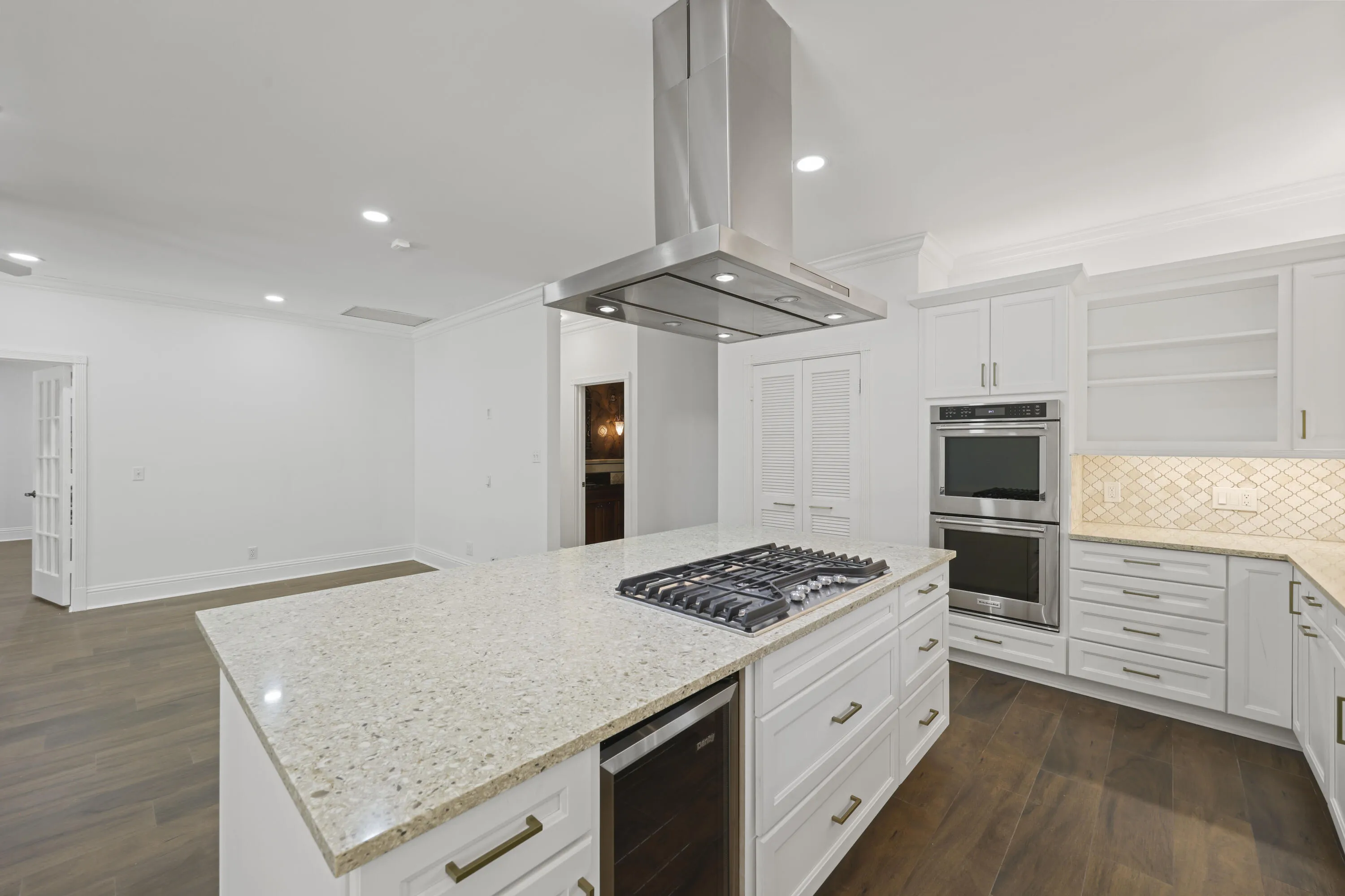 2396 Shore Drive - 26.jpg-FULL
