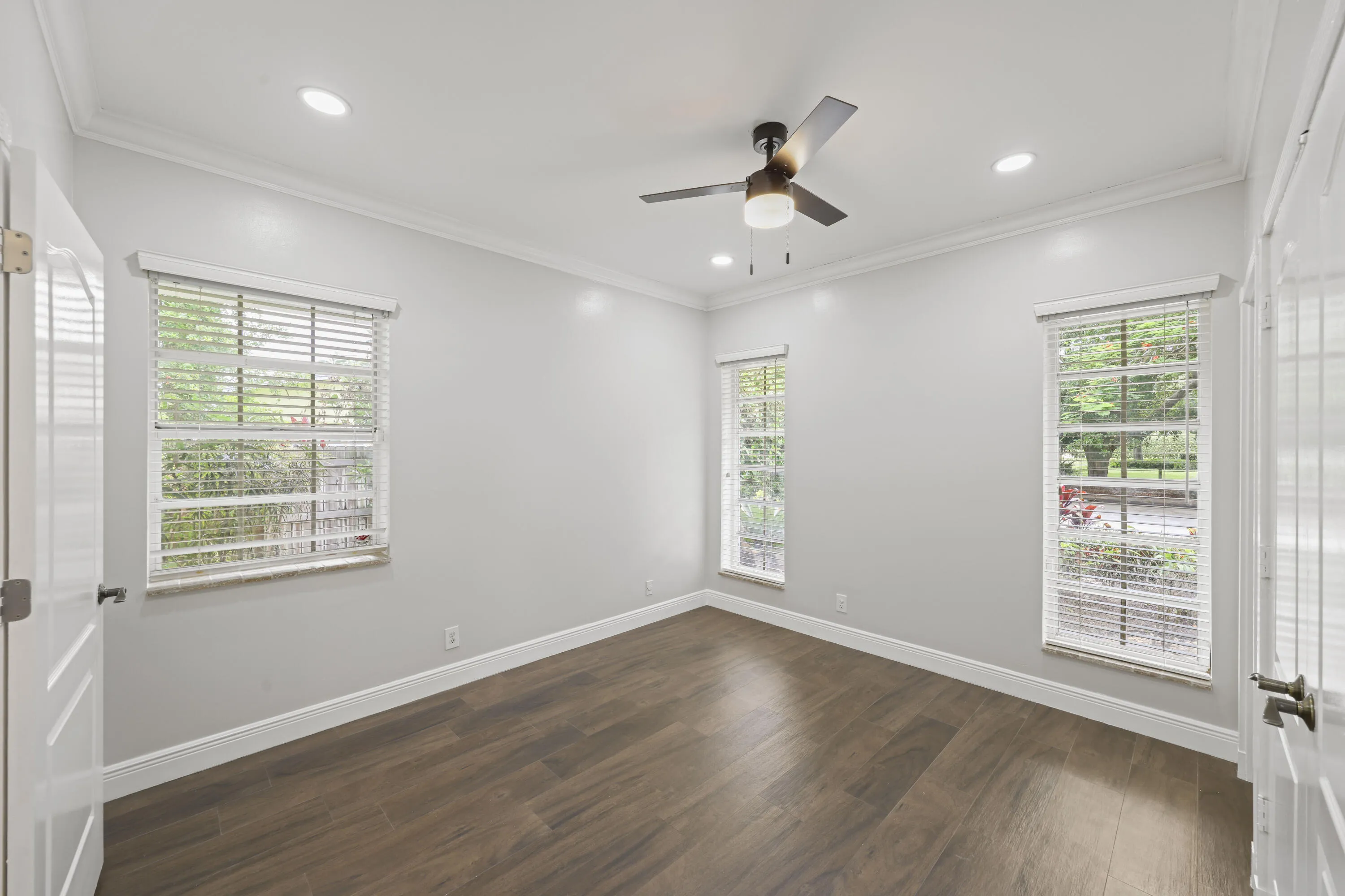 2396 Shore Drive - 50.jpg-FULL