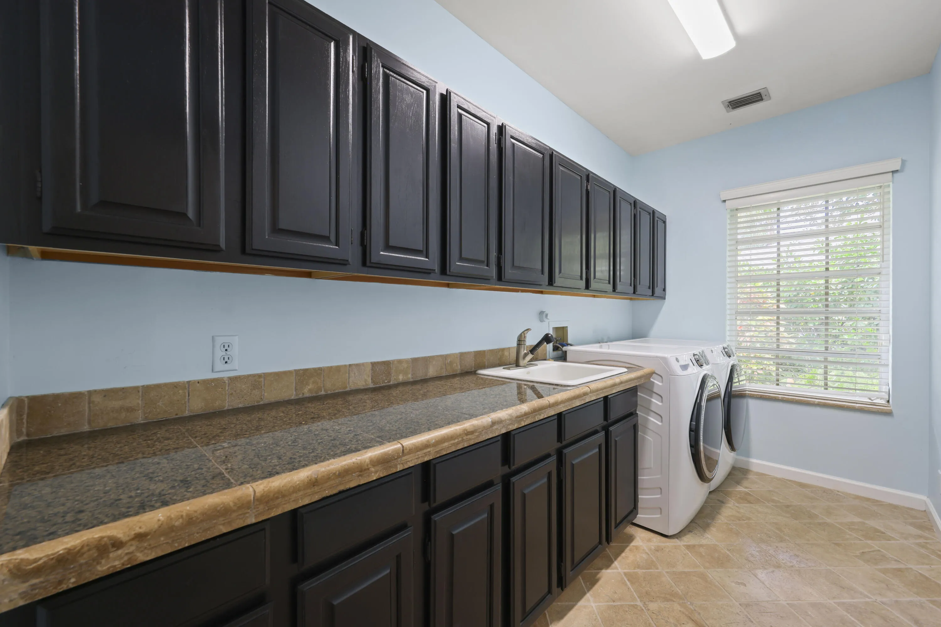 2396 Shore Drive - 57.jpg-FULL