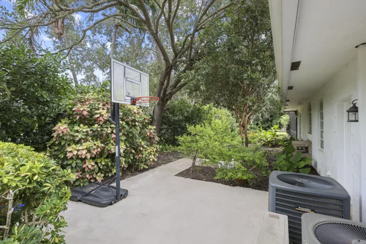 2396 Shore Drive - 32.jpg-FULL