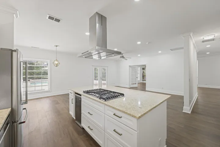 2396 Shore Drive - 29.jpg-FULL