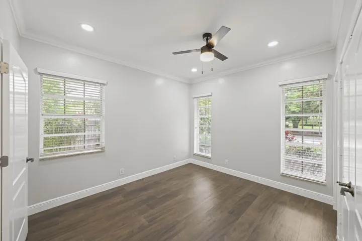 2396 Shore Drive - 50.jpg-FULL