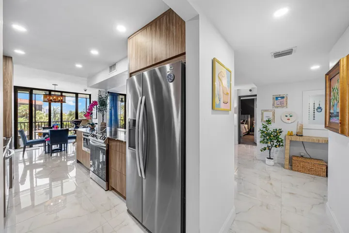 015-800JefferyStreet-307-BocaRaton-FL-33