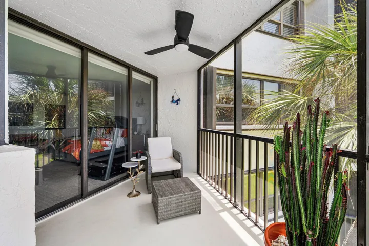 024-800JefferyStreet-307-BocaRaton-FL-33