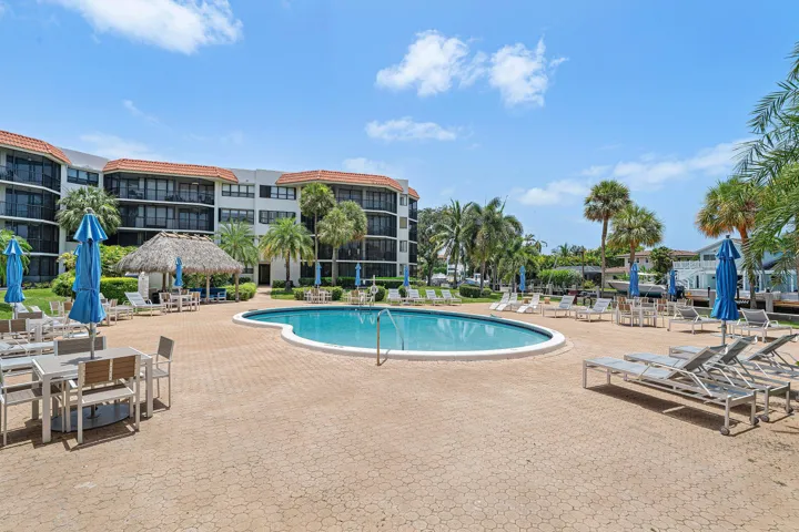037-800JefferyStreet-307-BocaRaton-FL-33