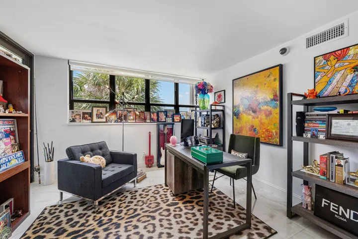 018-800JefferyStreet-307-BocaRaton-FL-33