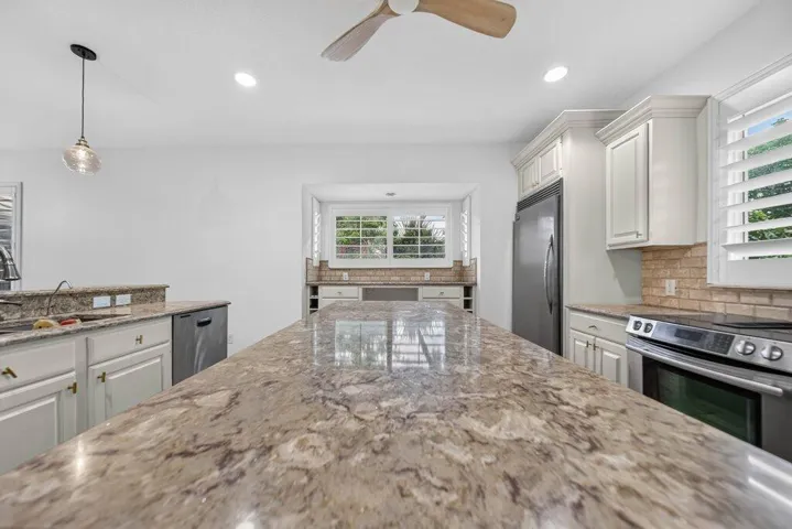 kitchen3.jpg-SMALL