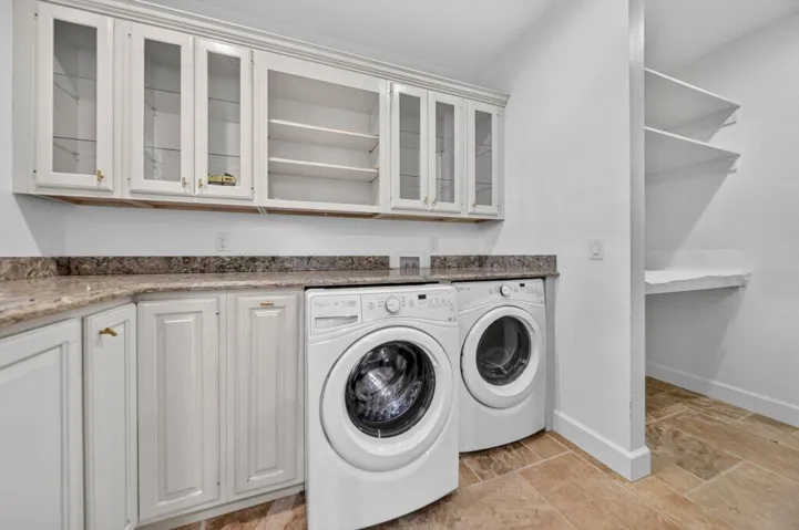 laundry2.jpg-SMALL