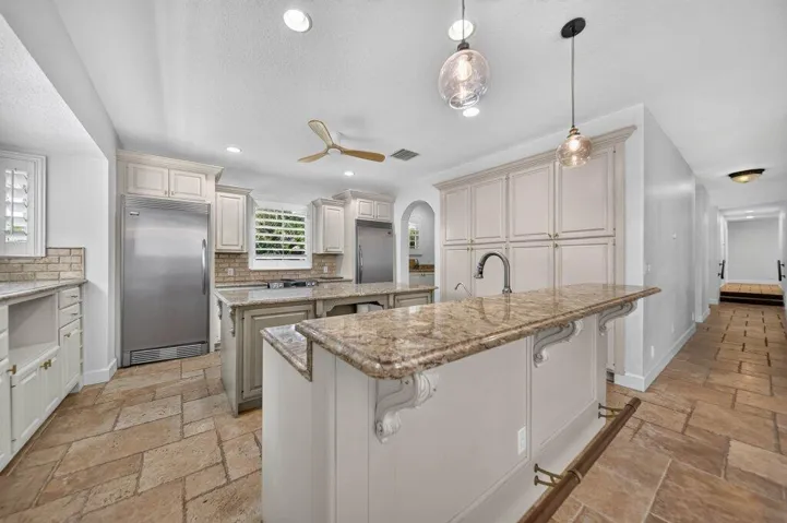 kitchen2.jpg-SMALL