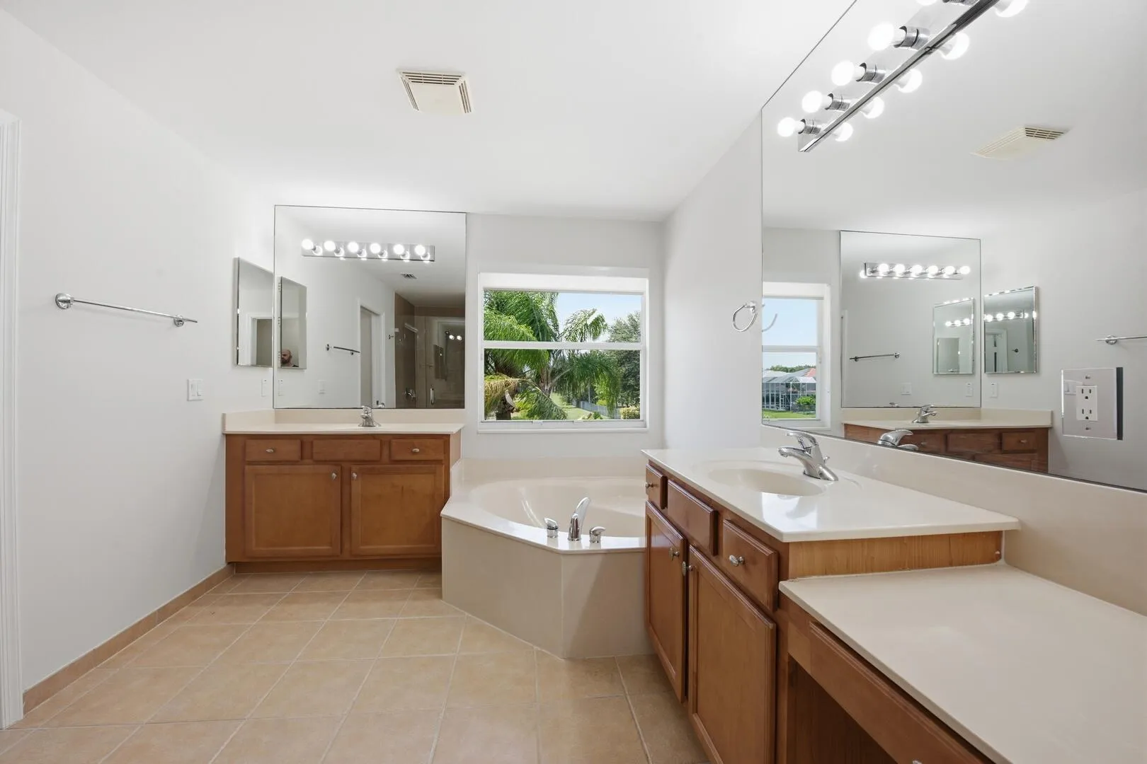 Soaking Tub