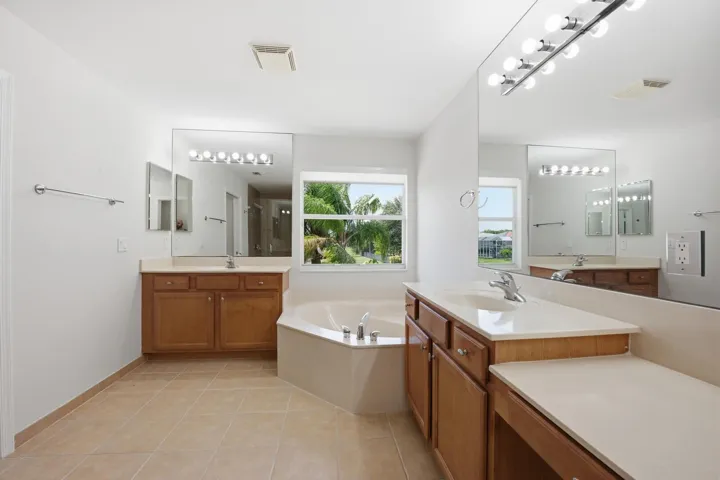 Soaking Tub