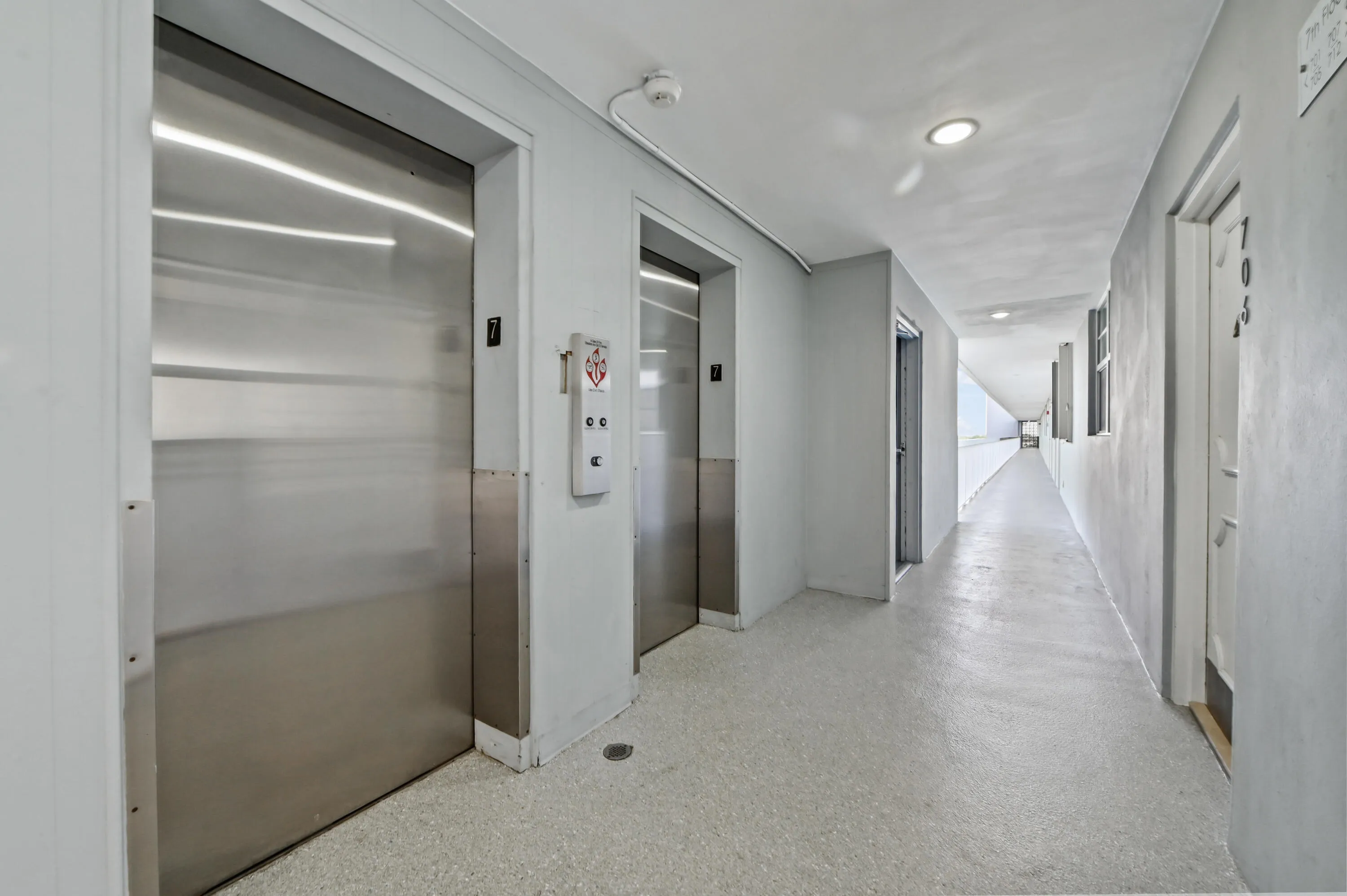 03 Elevators 01