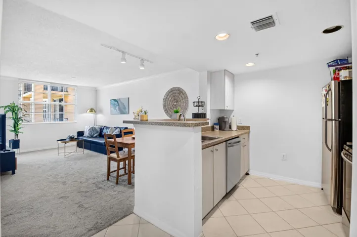 Kitchen/Living Room
