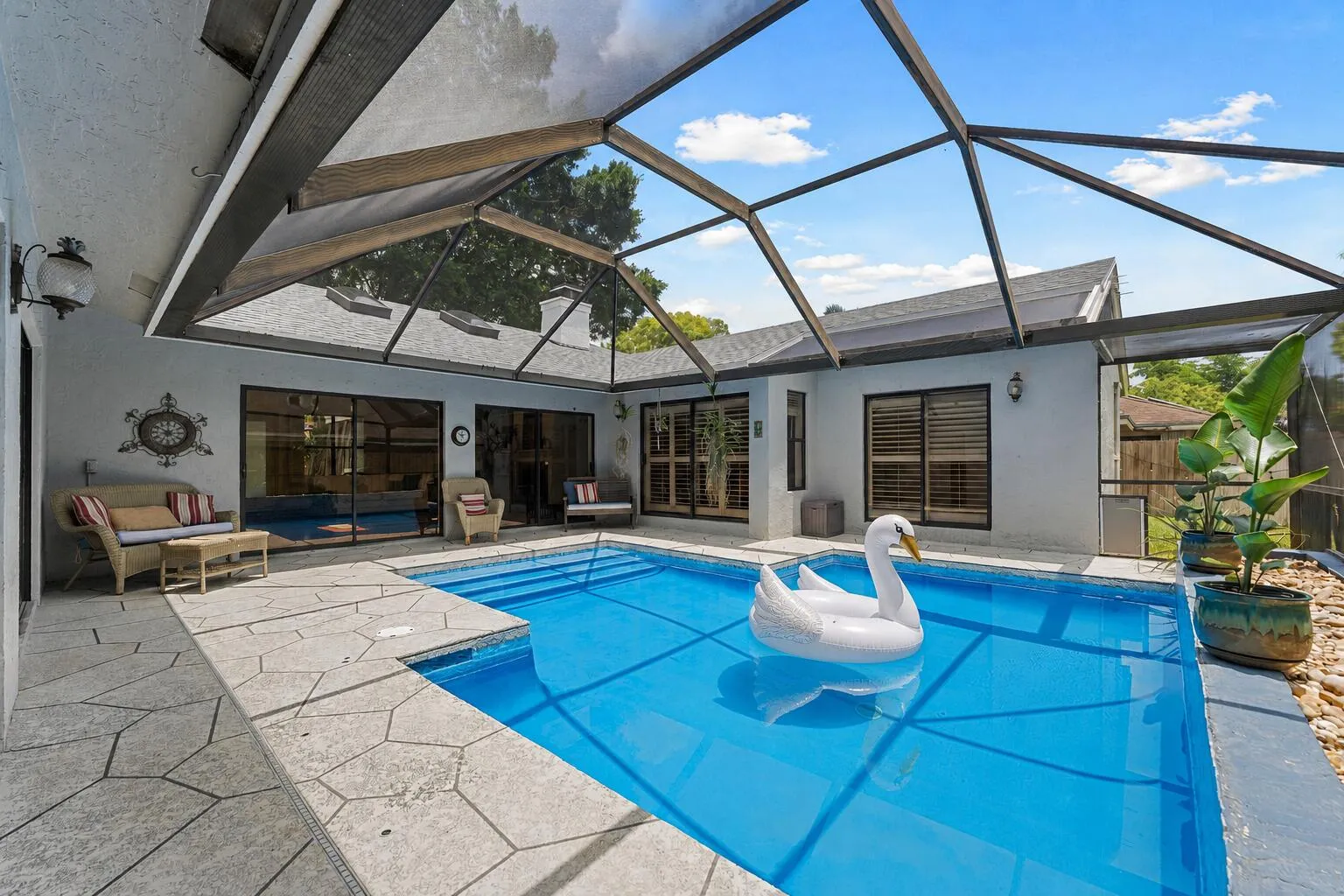 CourtyardPool