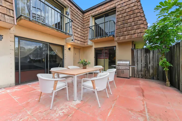 03-patio-01_VS