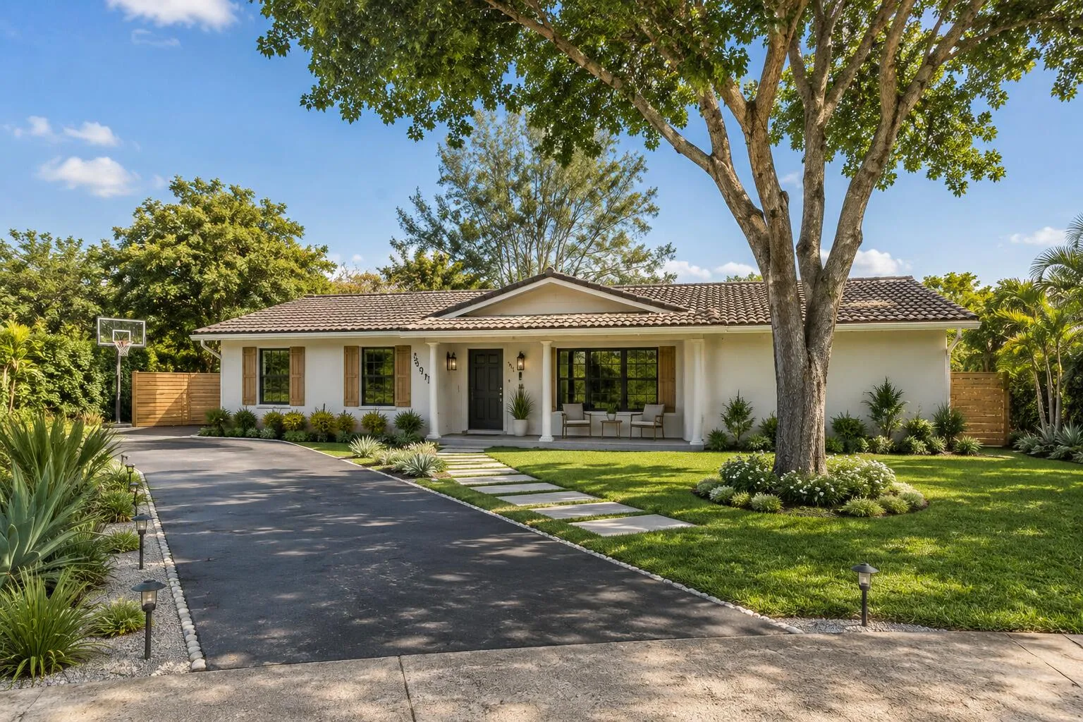Digitally enhanced potential front of house