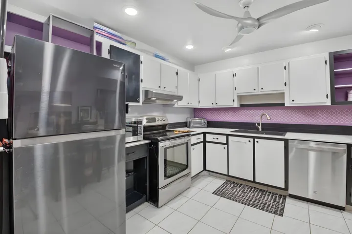 QUARTZ COUNTERS