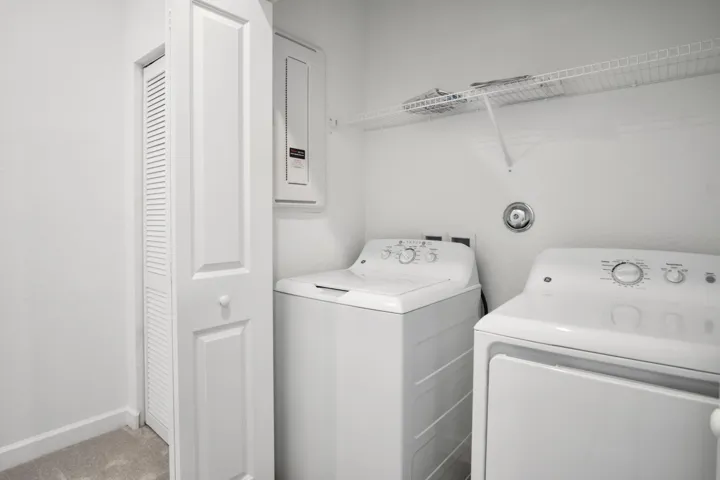 Laundry.1.jpg-FULL