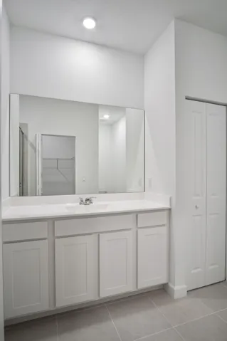 Primary bathroom V.jpg-FULL