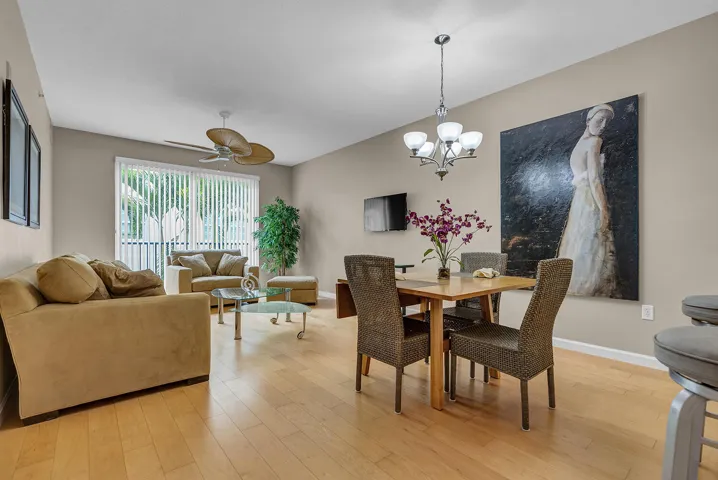 Spacious Living area with Juliette balcony
